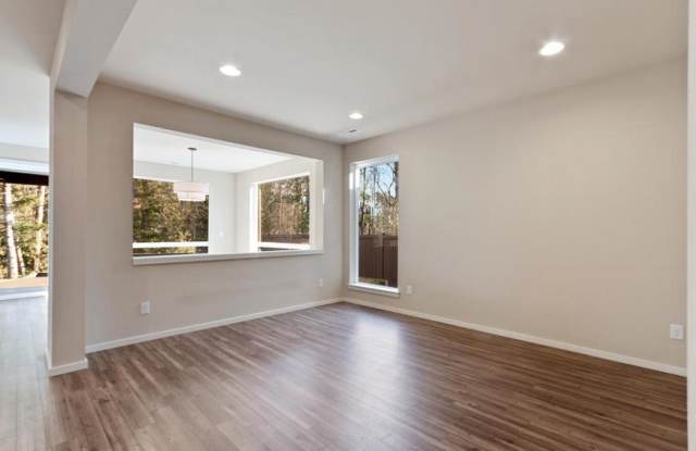 1109 28th Avenue Ct Sw Gallery 3