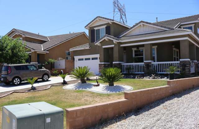 Spacious 4-Bedroom Home with Office, 3 Full Baths, and Modern Amenities photos photos