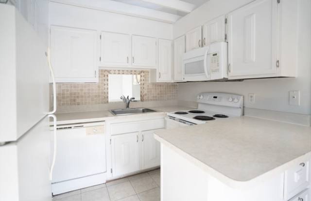 24 Presidential Dr - 24 Presidential Drive, Quincy, MA 02169