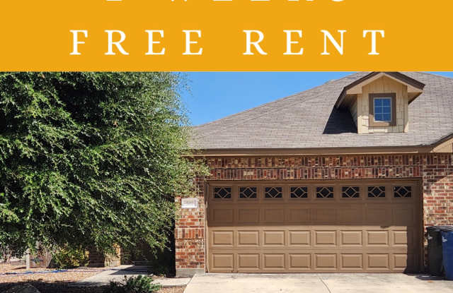 2 Weeks Free Rent 3/2/2 Duplex / Corner Lot / Fridge Included / No Carpet/ Fenced in Yard / CISD - 502 Creekside Circle, New Braunfels, TX 78130