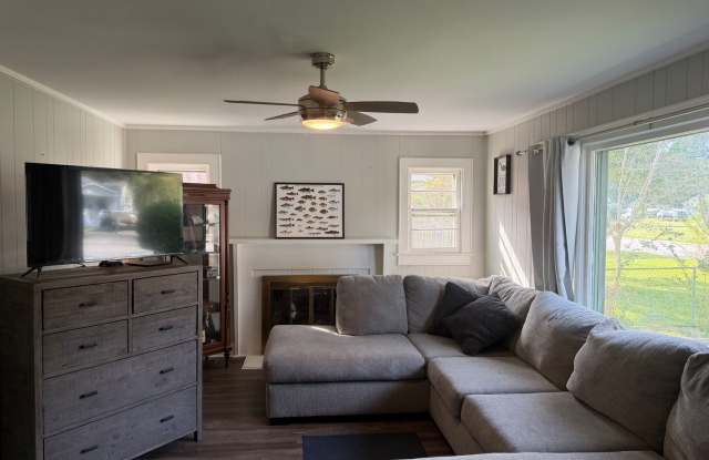 Brick Home in New Bern Gallery 4