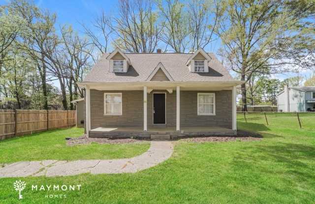 2832 Mayfair Avenue photos photos