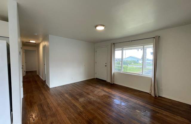 1054 Walnut St. Gallery 2