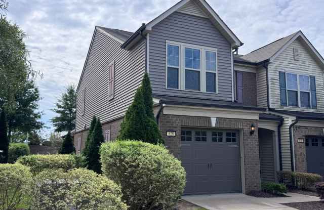 628 Denhoff Drive photos photos