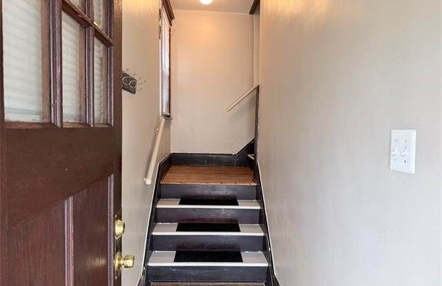 7095 Navy Street Gallery 3