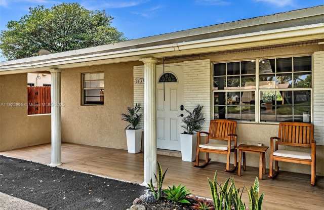 4633 SW 28th Ave photos photos