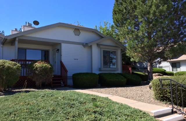 End Unit Two Bedroom Condo in North Prescott photos photos