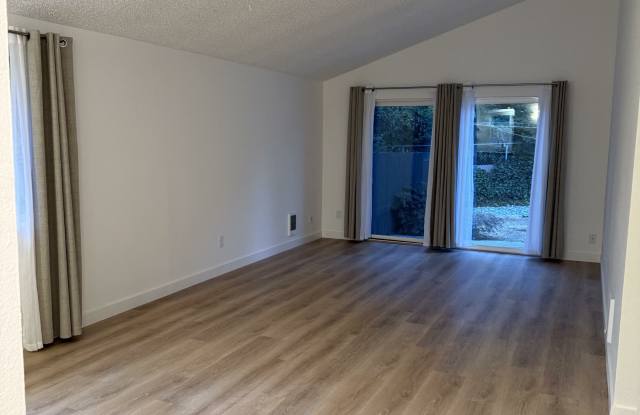10714 136th Street Northwest Gallery 3