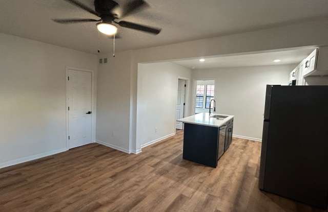 923 McMath Avenue Gallery 2