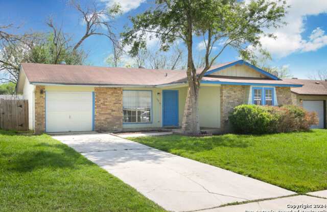 3-BEDROOM HOME IN NACOGDOCHES NORTH photos photos