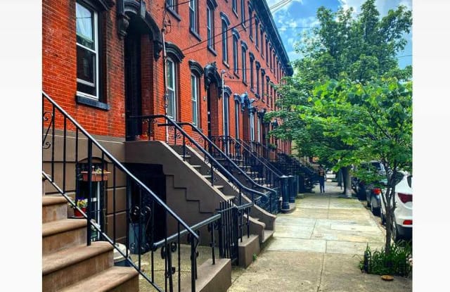 233-235 2ND ST - 233-235 2nd Street, Jersey City, NJ 07302