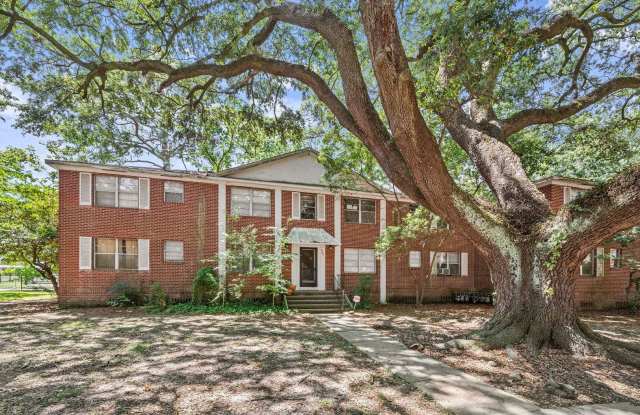 Great location in the Heart of Mid City! - 608 Carol Marie Drive, Baton Rouge, LA 70806 Great location in the Heart of Mid City! - 608 Carol Marie Drive, Baton Rouge, LA 70806