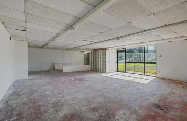 1315 Ruth Street Gallery 4
