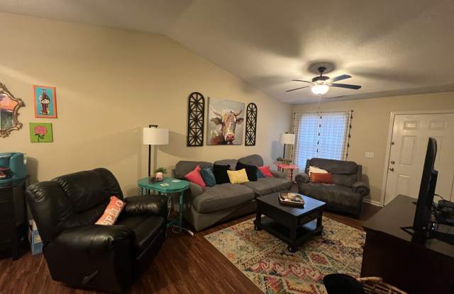 2211  Opportunity Drive - 2 photos photos