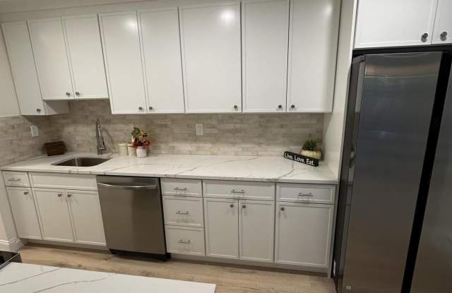 169 Amberly Drive unit: B photos photos