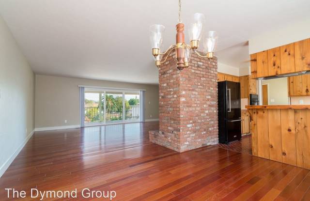 5031 Woodyard Avenue Gallery 4