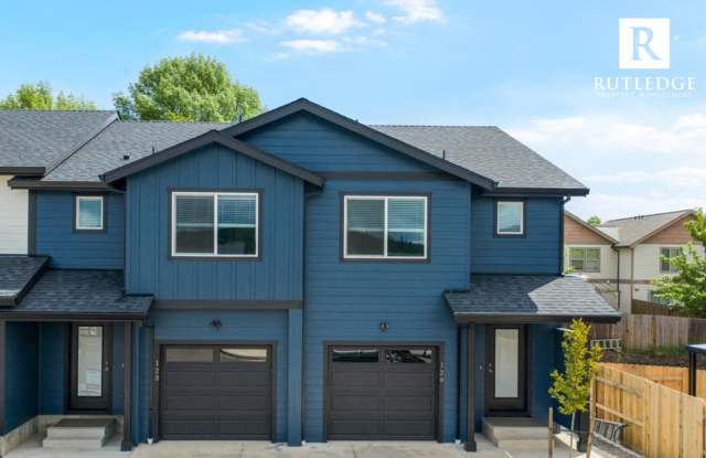 STUNNING 3 Bed / 2.5 Bath Brand New Townhome / End Unit !!! photos photos