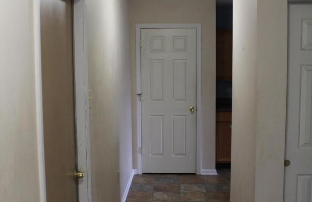 2618 DANIELS LANE Gallery 3