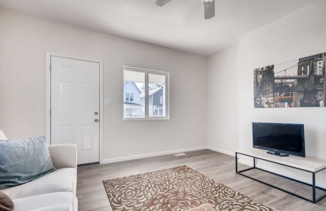 675 Kelton Ave - 675 Kelton Avenue, Columbus, OH 43205