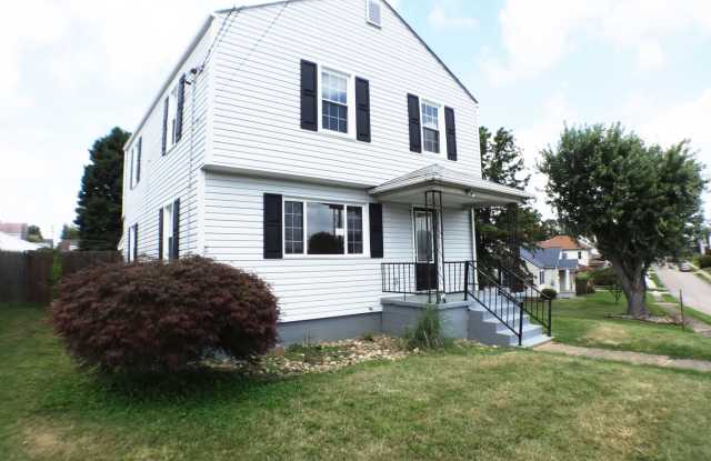 Three bedroom home excellent neighborhood photos photos
