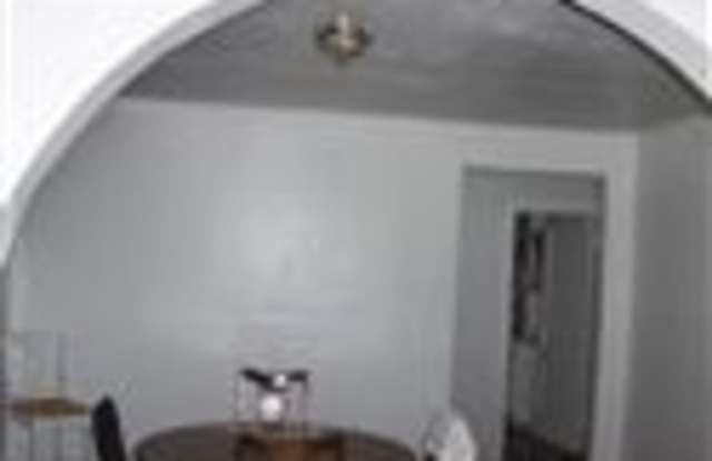 24 Stephens Ct - 24 Stephens Court, Pontiac, MI 48342