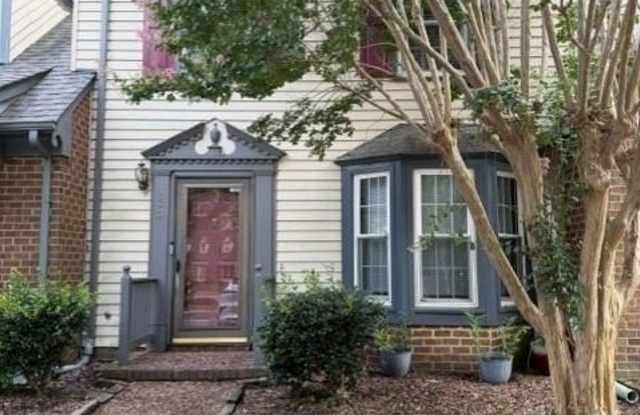 132 Kenilworth Drive Gallery 1