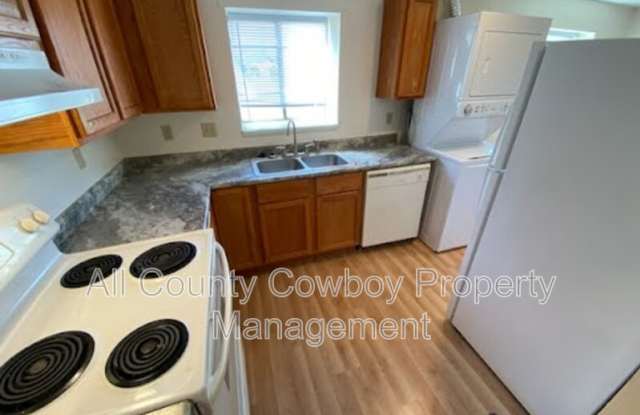 704 Ferris Ct. photos photos