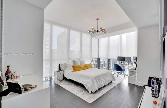 1100 Biscayne Boulevard photos photos