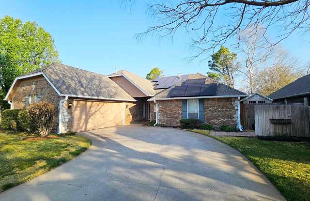 Huge 3 Bed in Edmond photos photos