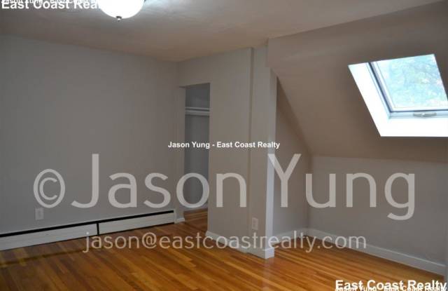 127 Lanark Rd. Gallery 4