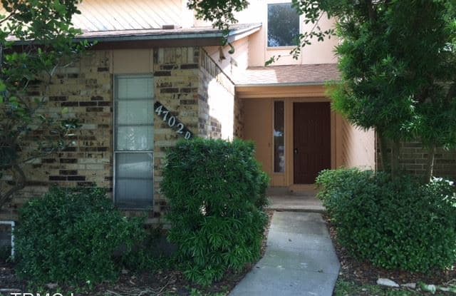 4702 CEDAR PASS D  BRECKENRIDGE TOWNHOMES - 4702 Cedar Pass Dr, Corpus Christi, TX 78413
