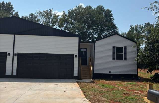 Brand-New Construction | 3 Bedroom, 2 Bath Duplex | Wellford, SC Gallery 4