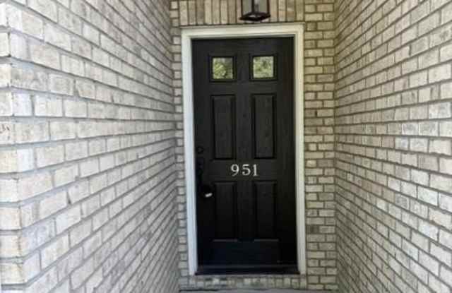951 Tuscan Row Gallery 2