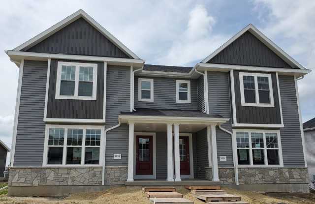 2020 TORI FROST Drive photos photos