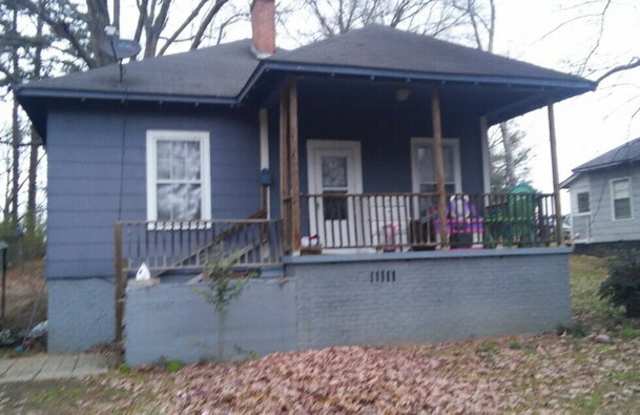 4 Gallon Street - 4 Gallon Street, Watts Mills, SC 29360