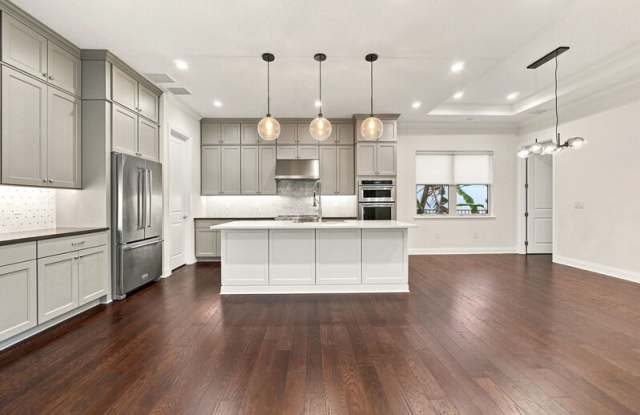 10134 Royal Island Court Gallery 1