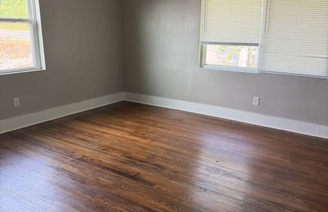 1815 S Ocoee Street Apt. 4 photos photos