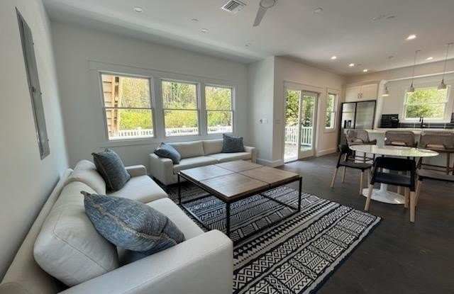 570 Bayberry Walk Gallery 4