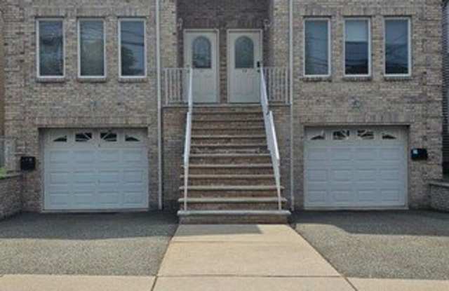 34 Delia Boulevard A photos photos