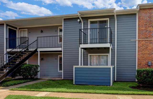 The Establishment at 1800 Apartments Gallery 3