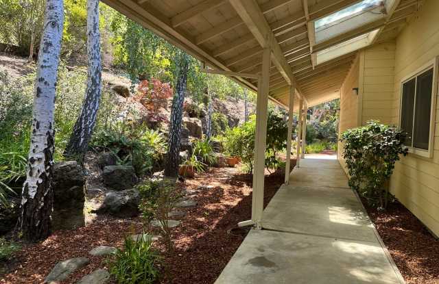 Fabulous LAH home, close town location, spacious floor plan, Highly rated Palo Alto Schools photos photos