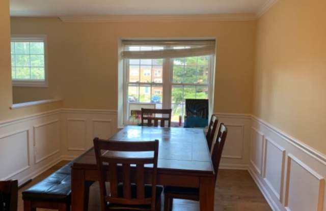 5208 cannes Ct Gallery 2