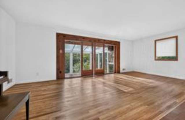 8205 Bryant Dr Gallery 4