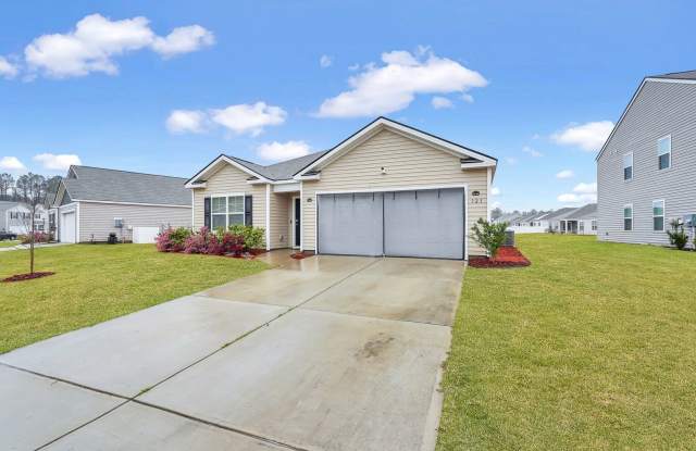 4 Bed, 2 Bath Gem in Park West | 2 Weeks Free Rent Gallery 4