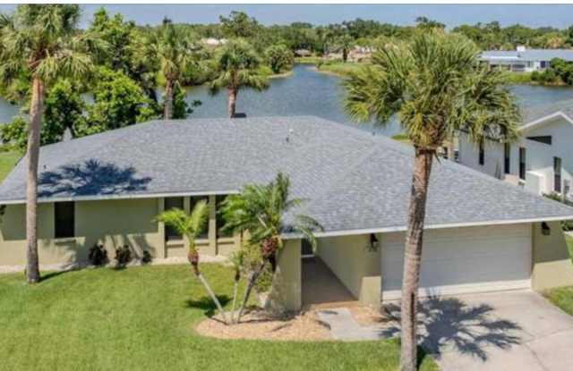 Lovely Lakefront Pinebrook South Home for Annual Rental photos photos