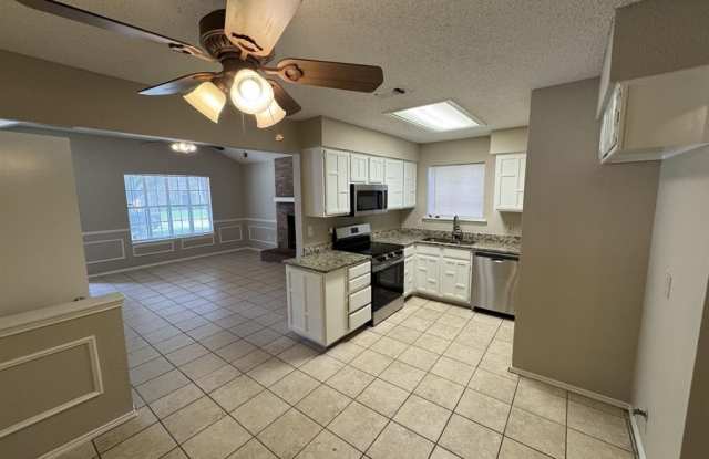 5012 Santa Fe Court Gallery 4