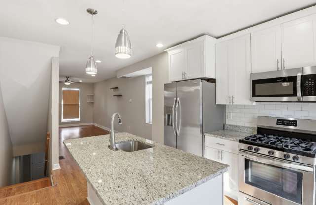 2BR 2BA Canton Charmer Gallery 4