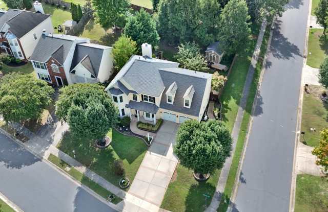 11623 Fox Hill Drive Gallery 2