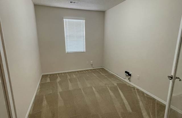 2204 Delfinio Drive Southeast Gallery 4