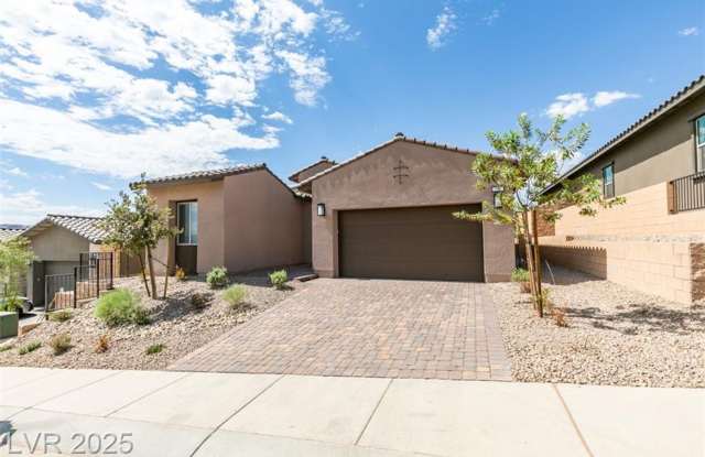 BRAND-NEW SINGLE-STORY LAKE LAS VEGAS HOME! photos photos